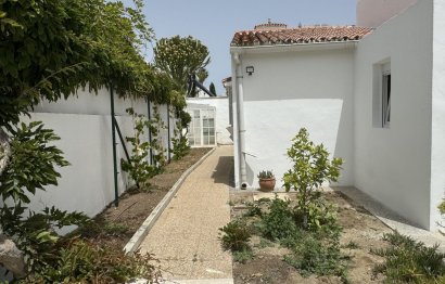 Reventa - House - Detached Villa - Estepona - Estepona Centro