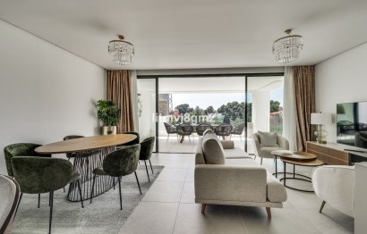 Resale - Apartment - Middle Floor Apartment - Marbella - Cabopino