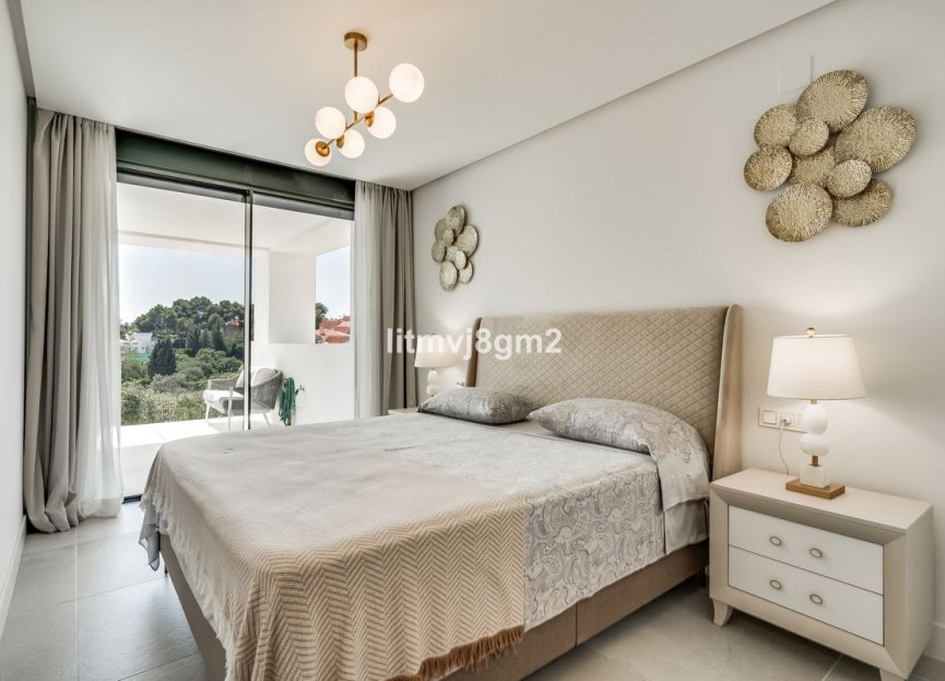 Resale - Apartment - Middle Floor Apartment - Marbella - Cabopino