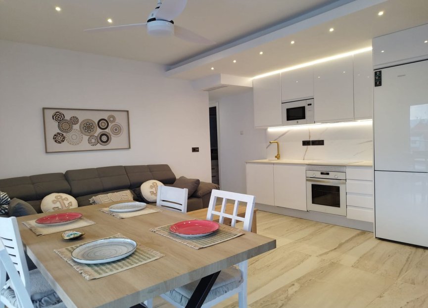 Resale - Apartment - Middle Floor Apartment - Fuengirola - Fuengirola Centro