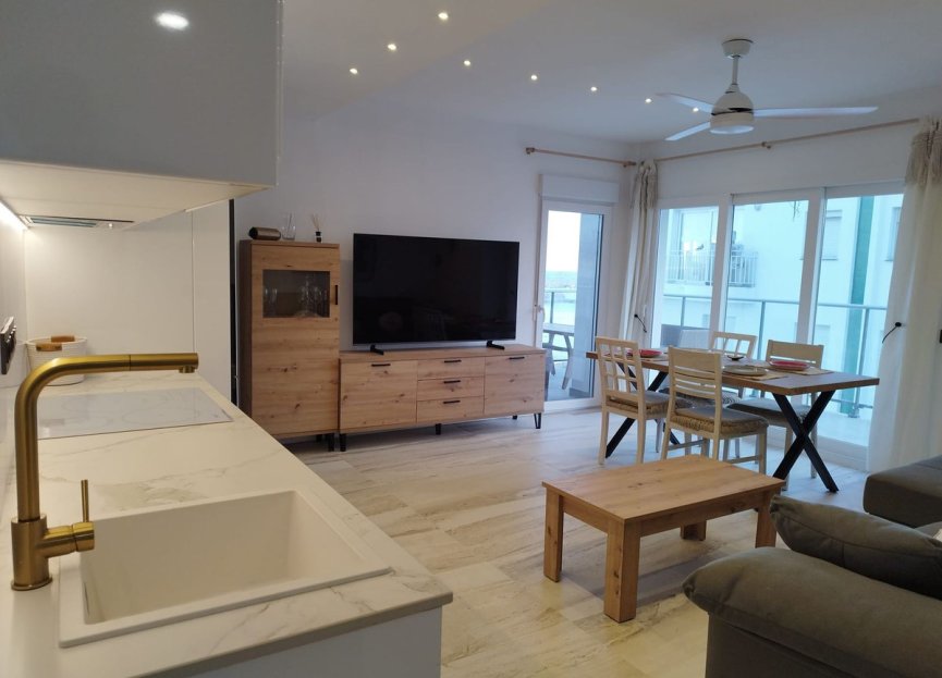 Resale - Apartment - Middle Floor Apartment - Fuengirola - Fuengirola Centro