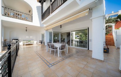 Reventa - House - Detached Villa - Benalmádena - Benalmadena Centro