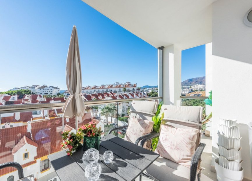 Resale - Apartment - Middle Floor Apartment - Estepona - Estepona Centro