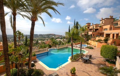 Resale - Apartment - Penthouse - Marbella - Nueva Andalucia