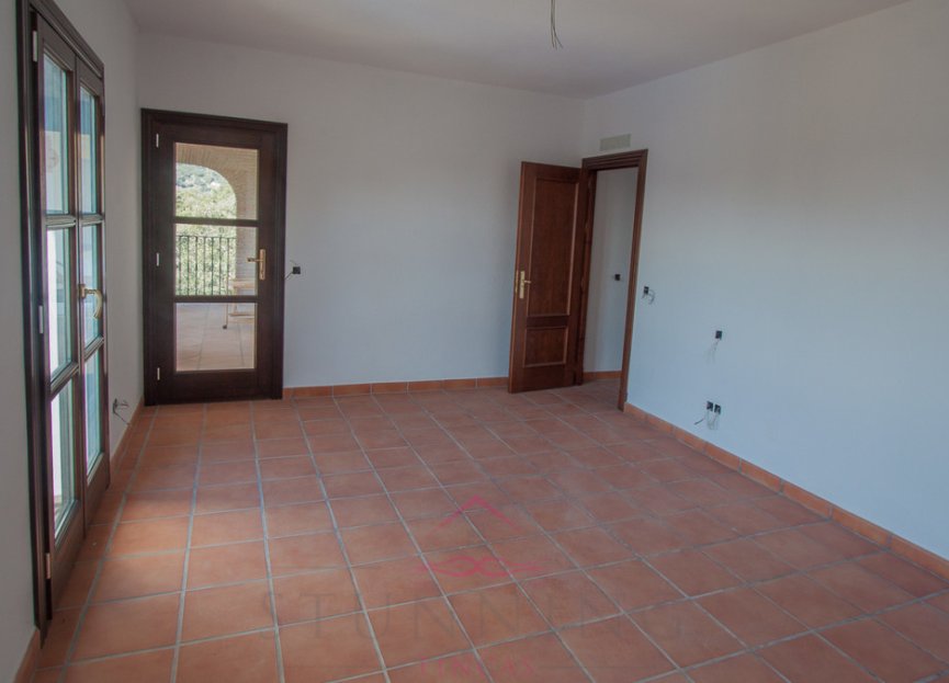 Resale - House - Finca - Cortijo - Casares - Casares Centro