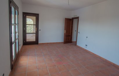 Resale - House - Finca - Cortijo - Casares - Casares Centro