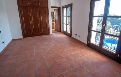 Resale - House - Finca - Cortijo - Casares - Casares Centro