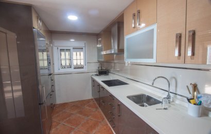 Resale - House - Finca - Cortijo - Estepona - Estepona Centro