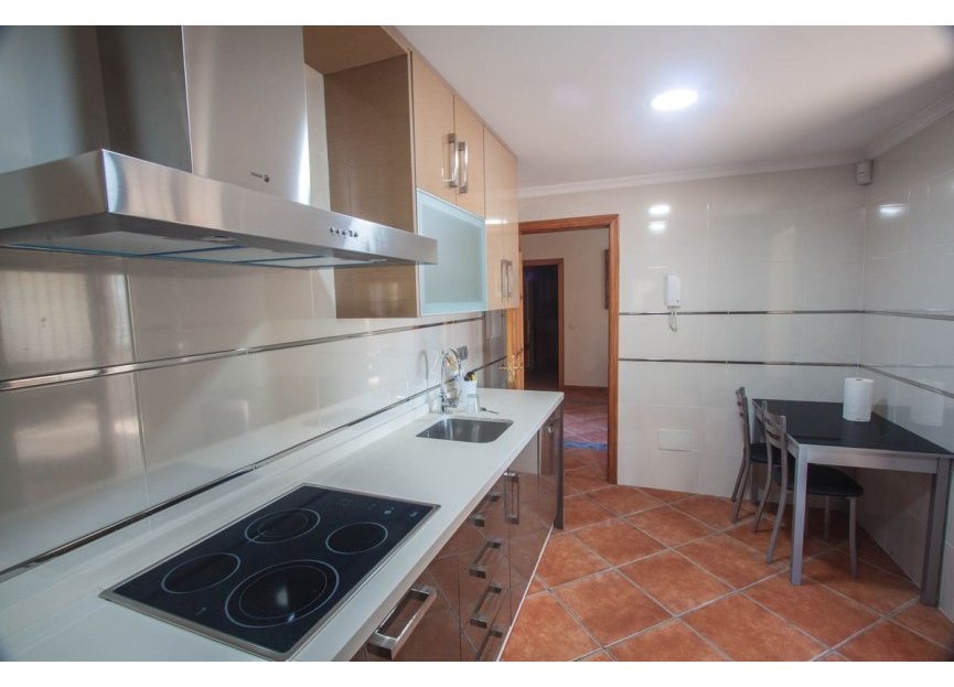 Resale - House - Finca - Cortijo - Estepona - Estepona Centro