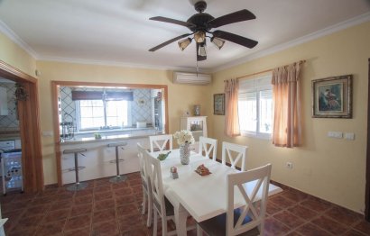 Resale - House - Finca - Cortijo - Estepona - Estepona Centro