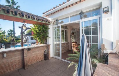 Resale - House - Finca - Cortijo - Estepona - Estepona Centro