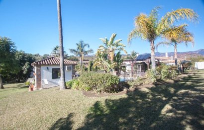 Resale - House - Finca - Cortijo - Estepona - Estepona Centro