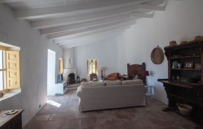 Resale - House - Finca - Cortijo - Casares - Casares Centro