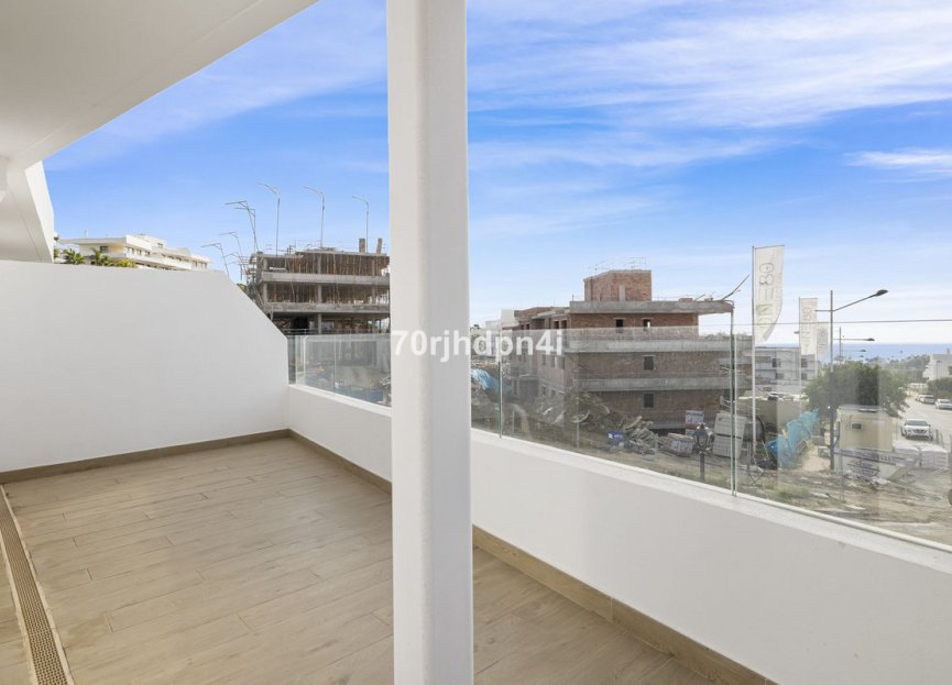 Resale - Apartment - Middle Floor Apartment - Estepona - Estepona Centro