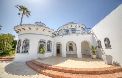 Reventa - House - Detached Villa - Benalmádena - Benalmadena Centro