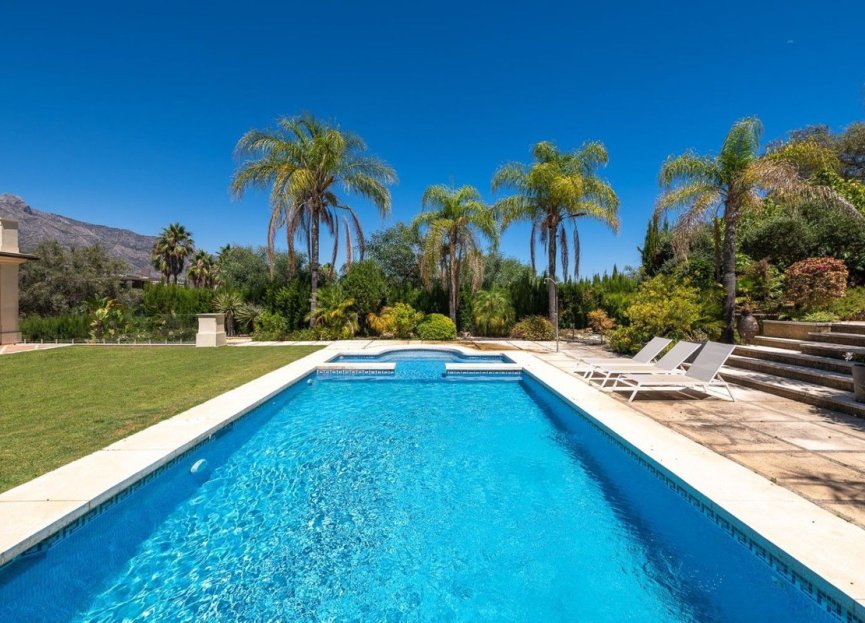 Resale - House - Detached Villa - Marbella - Puerto Banús