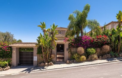 Resale - House - Detached Villa - Marbella - Puerto Banús