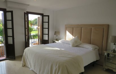 Resale - House - Townhouse - Estepona - Estepona Centro