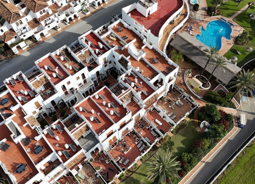 Resale - House - Townhouse - Estepona - Estepona Centro