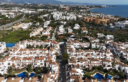 Resale - House - Townhouse - Estepona - Estepona Centro