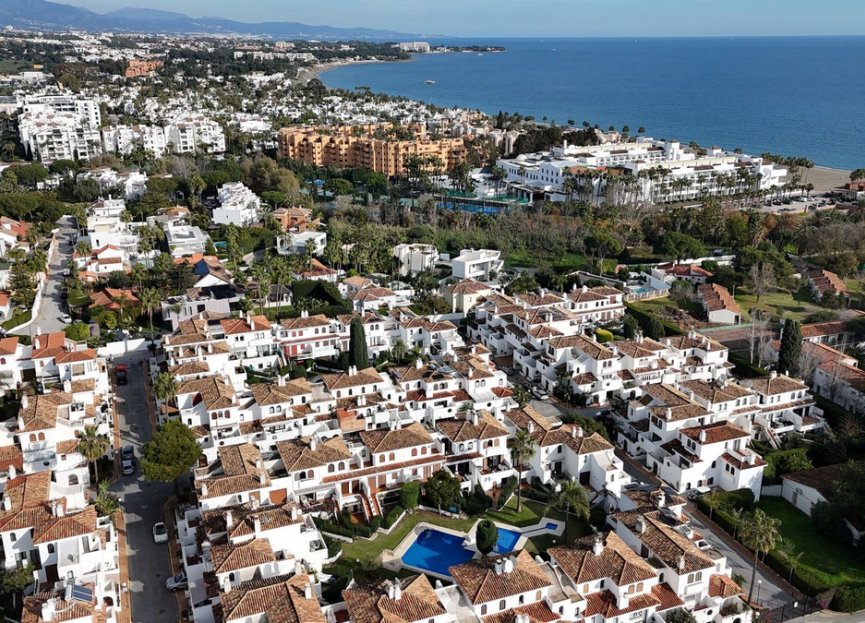 Resale - House - Townhouse - Estepona - Estepona Centro