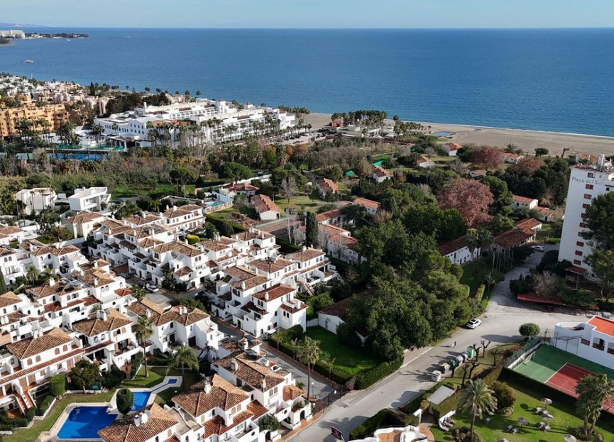 Resale - House - Townhouse - Estepona - Estepona Centro