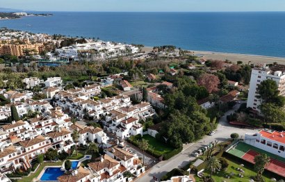 Resale - House - Townhouse - Estepona - Estepona Centro