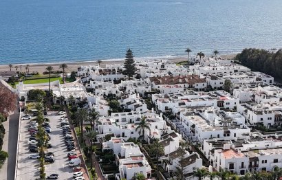 Resale - House - Townhouse - Estepona - Estepona Centro