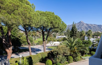 Resale - House - Townhouse - Marbella - Nueva Andalucia