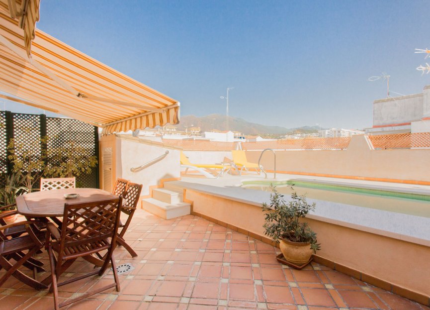 Resale - House - Townhouse - Estepona - Estepona Centro