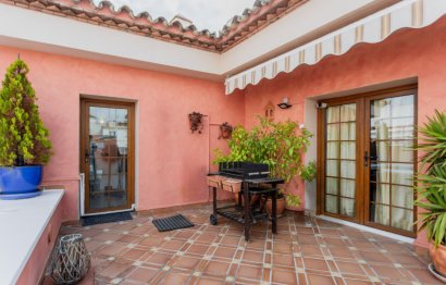 Resale - House - Townhouse - Estepona - Estepona Centro