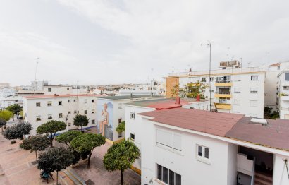 Resale - House - Townhouse - Estepona - Estepona Centro