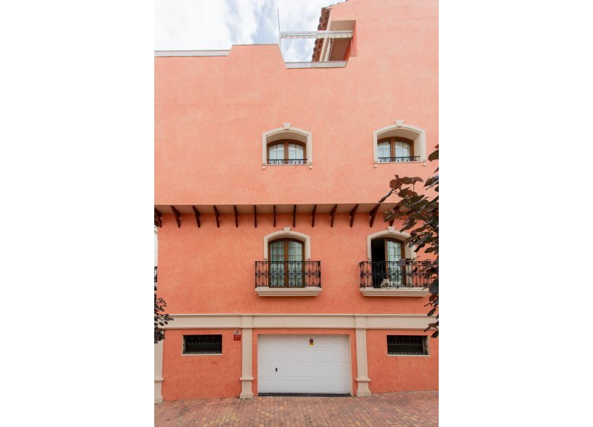 Resale - House - Townhouse - Estepona - Estepona Centro