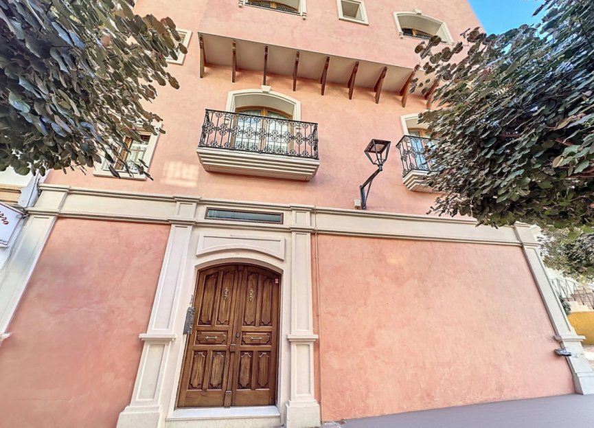 Resale - House - Townhouse - Estepona - Estepona Centro