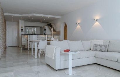 Resale - Apartment - Ground Floor Apartment - Estepona - Estepona Centro