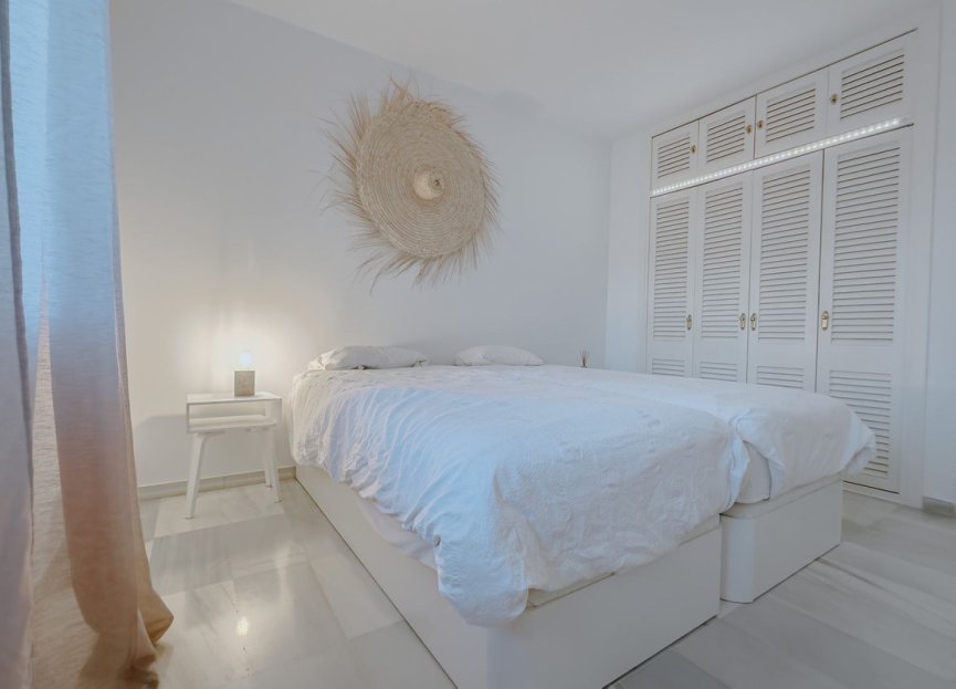 Resale - Apartment - Ground Floor Apartment - Estepona - Estepona Centro