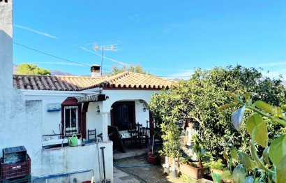 Reventa - House - Detached Villa - Estepona - Estepona Centro