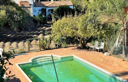 Reventa - House - Detached Villa - Estepona - Estepona Centro