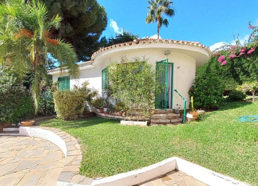 Resale - House - Detached Villa - Mijas - El Chaparral