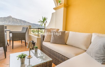 Resale - Apartment - Middle Floor Apartment - Marbella - Nueva Andalucia