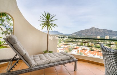 Resale - Apartment - Middle Floor Apartment - Marbella - Nueva Andalucia