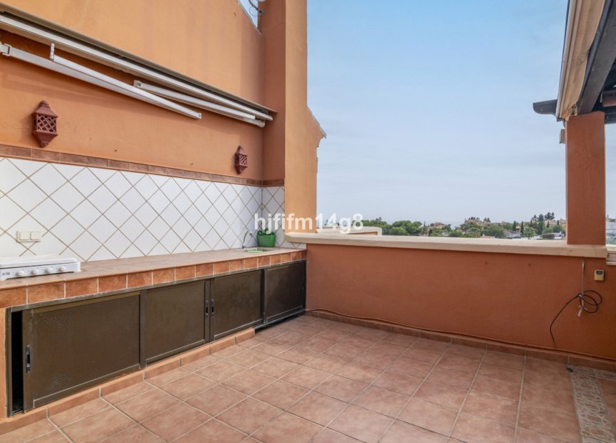 Resale - Apartment - Penthouse - Marbella - Nueva Andalucia