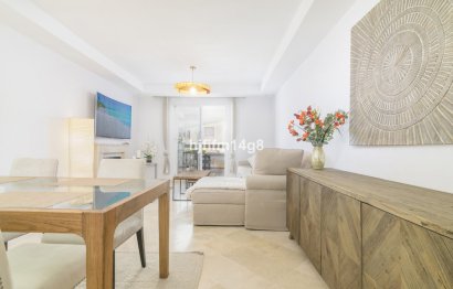 Resale - Apartment - Ground Floor Apartment - Marbella - Nueva Andalucia