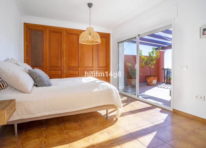 Resale - House - Townhouse - Marbella - Nueva Andalucia