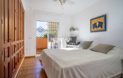 Resale - House - Townhouse - Marbella - Nueva Andalucia