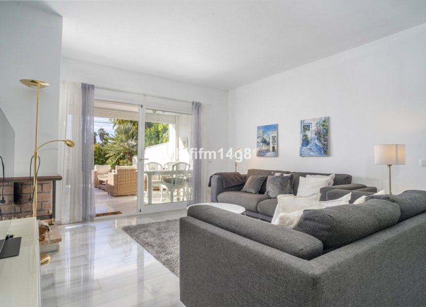 Resale - House - Townhouse - Marbella - Nueva Andalucia