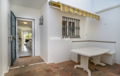 Resale - House - Townhouse - Marbella - Nueva Andalucia