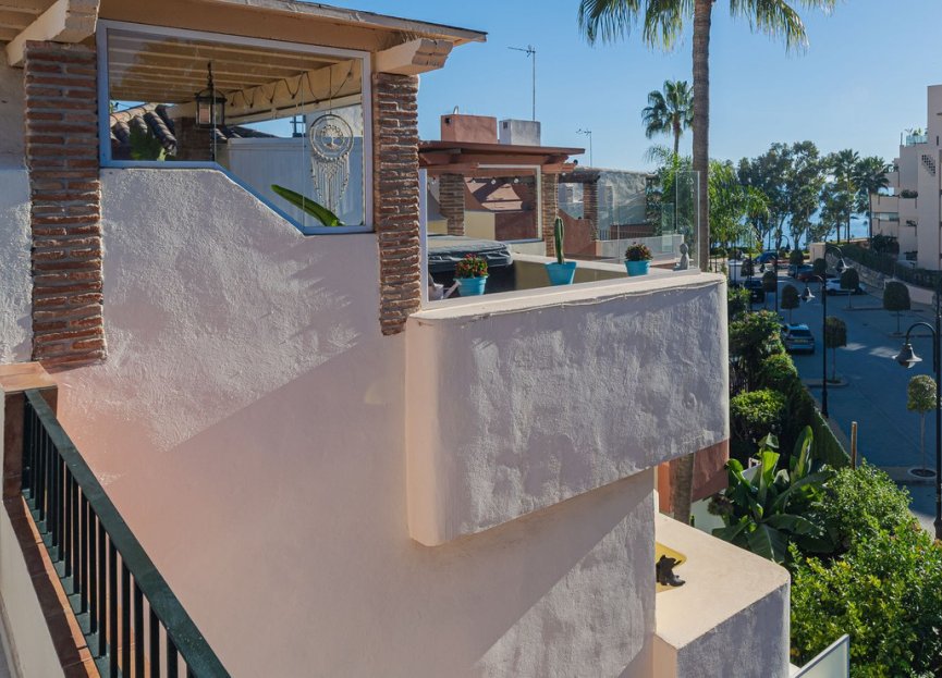 Resale - House - Townhouse - Estepona - Estepona Centro