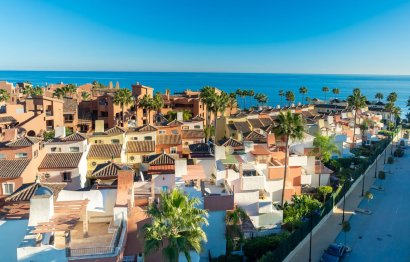 Resale - House - Townhouse - Estepona - Estepona Centro