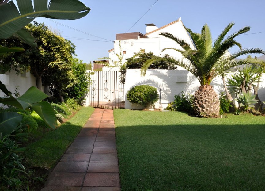 Reventa - House - Detached Villa - Estepona - Estepona Centro